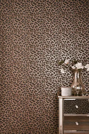Chic Jaguar-patterned Wallpaper Wallpaper
