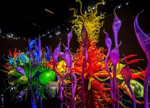 Chihuly Glass Sculpture Garden Wallpaper