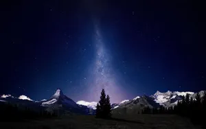 Chilly Night Under The Starry Sky Wallpaper