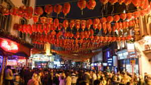 Chinese Lanterns Market Wallpaper