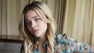 Chloë Grace Moretz On Floral Top Wallpaper