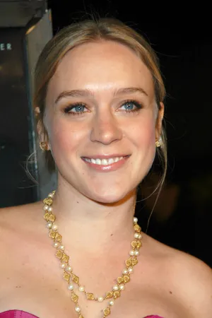 Chloë Sevigny In An Elegant Pose Wallpaper