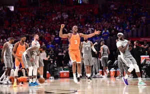 Chris Paul Orange Phoenix Jersey Wallpaper