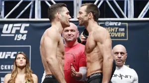 Chris Weidman Facing Luke Rockhold Wallpaper