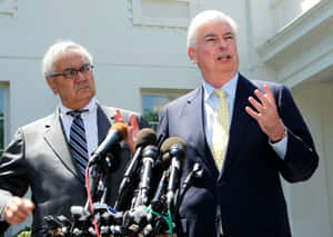 Christopher Dodd Speaking Wallpaper