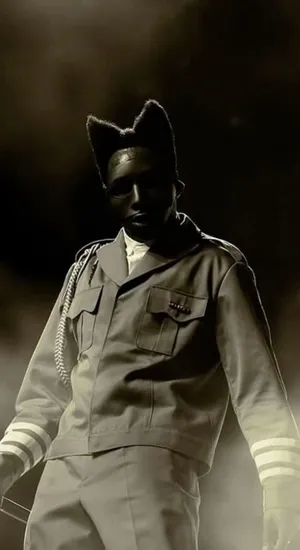 Chromatopia Dark Fashion Style Wallpaper