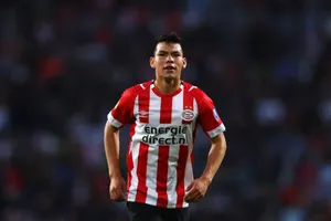 Chucky Lozano Playing Wallpaper