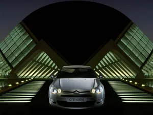 Citroen C2 Futuristic Architecture Backdrop Wallpaper