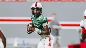 Cj Bailey Football Action Wallpaper