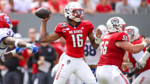 Cj Bailey Football Action Wallpaper