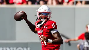 Cj Bailey Football Action Wallpaper