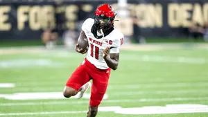 Cj Bailey Football Action Wallpaper