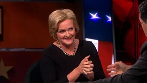 Claire Mccaskill In Conversation With Stephen Colbert Wallpaper