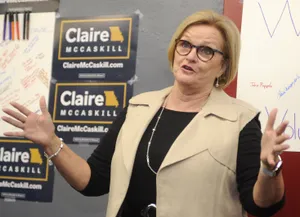 Claire Mccaskill Speaks At An Election Event Wallpaper