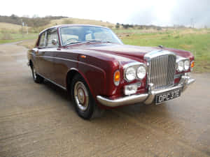 Classic Bentley T1 - A Timeless Masterpiece Wallpaper