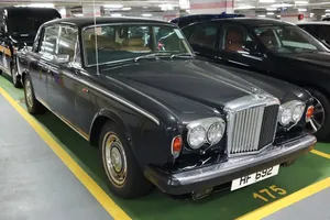 Classic Bentley T2 Luxury Car Wallpaper