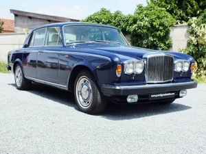 Classic Bentley T2 Luxury Car On Display Wallpaper