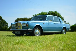 Classic Elegance - Bentley T2 Luxury Car Wallpaper