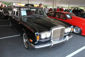 Classic Elegance - The Bentley T1 Wallpaper