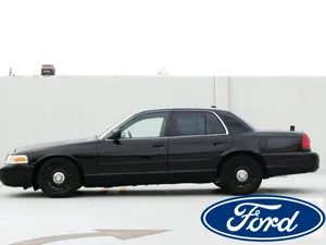 Classic Ford Crown Victoria In Style Wallpaper