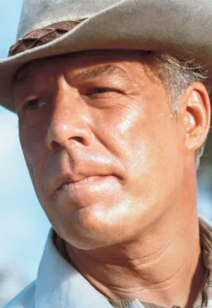 Classic Hollywood Actorin Hat Wallpaper