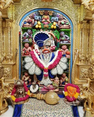 Classic Imagery Of The Surrealism Of Dadaism. Wallpaper