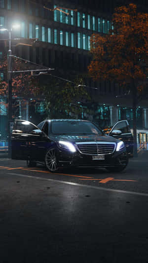 Classic Luxury: The Mercedes Benz Class E Wallpaper