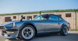 Classic Power - Vintage Datsun 240z Wallpaper