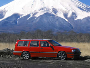 Classic Volvo 850 In Mint Condition Wallpaper