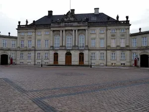 Clean Surroundings In Amalienborg Palace Wallpaper