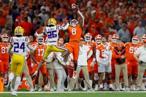 Clemson W R Catch Against L S U Wallpaper