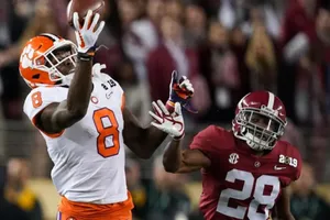 Clemson W R Catching Football Against Alabama Wallpaper