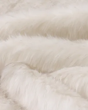 Closeup Textureof White Faux Fur Wallpaper