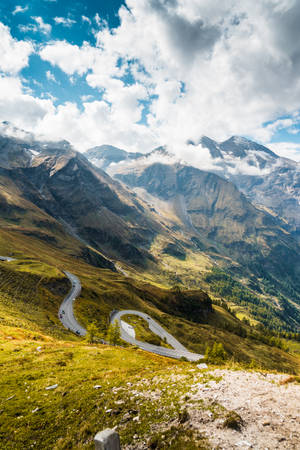 Cloudy Mountains High Resolution Iphone Wallpaper