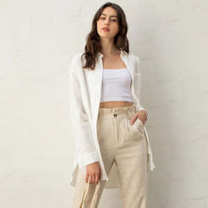 Coastal Grandmother Chic Outfit Wallpaper