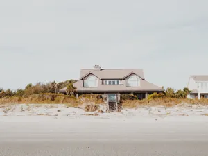 Coastal Grandmother Style Beach House Wallpaper