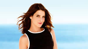 Cobie Smulders Posing In A Stunning Photoshoot Wallpaper