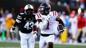 College Football Action Jonathan Mingo Wallpaper