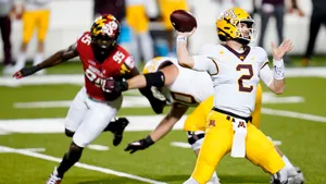 College Football Throw Wallpaper