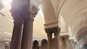 Columns At Caltech Wallpaper