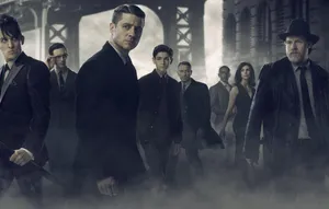 Commissioner Gordon Standing In The Spotlight Wallpaper