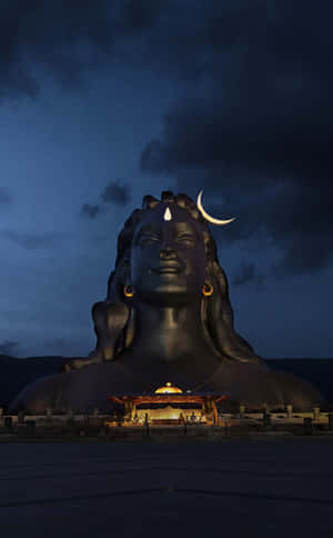 Complimentary Huge Statue Wallpaper