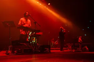 Concert Performance Red Lighting Wallpaper