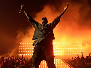 Controversial Performance Of Kanye West Wallpaper