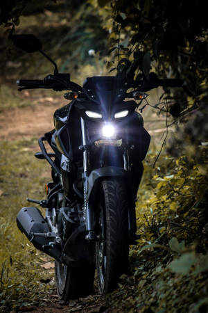 Cool Black Yamaha Mt 15 Wallpaper