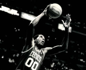 Cool Robert Parish Black And White Wallpaper