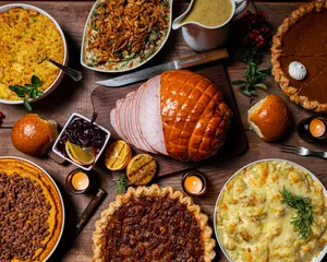 Copious Thanksgiving Feast Wallpaper