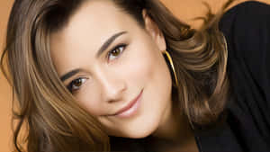 Cote De Pablo Close Up Wallpaper
