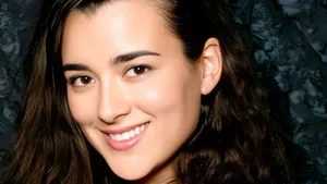 Cote De Pablo Portrait Wallpaper