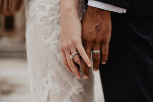 Couple Hands Wedding Day Wallpaper